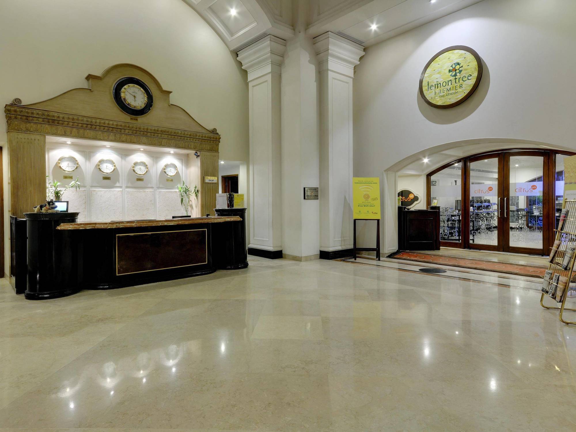 Hotel Lemon Tree Premier “The Atrium” Ahmedabad Exterior foto